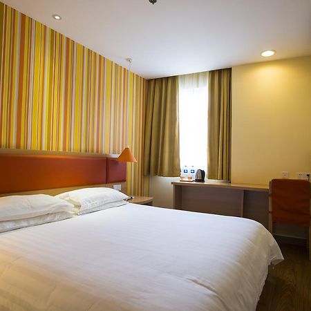 Home Inn Chengdu Kuanzhai Alley New City Square Extérieur photo