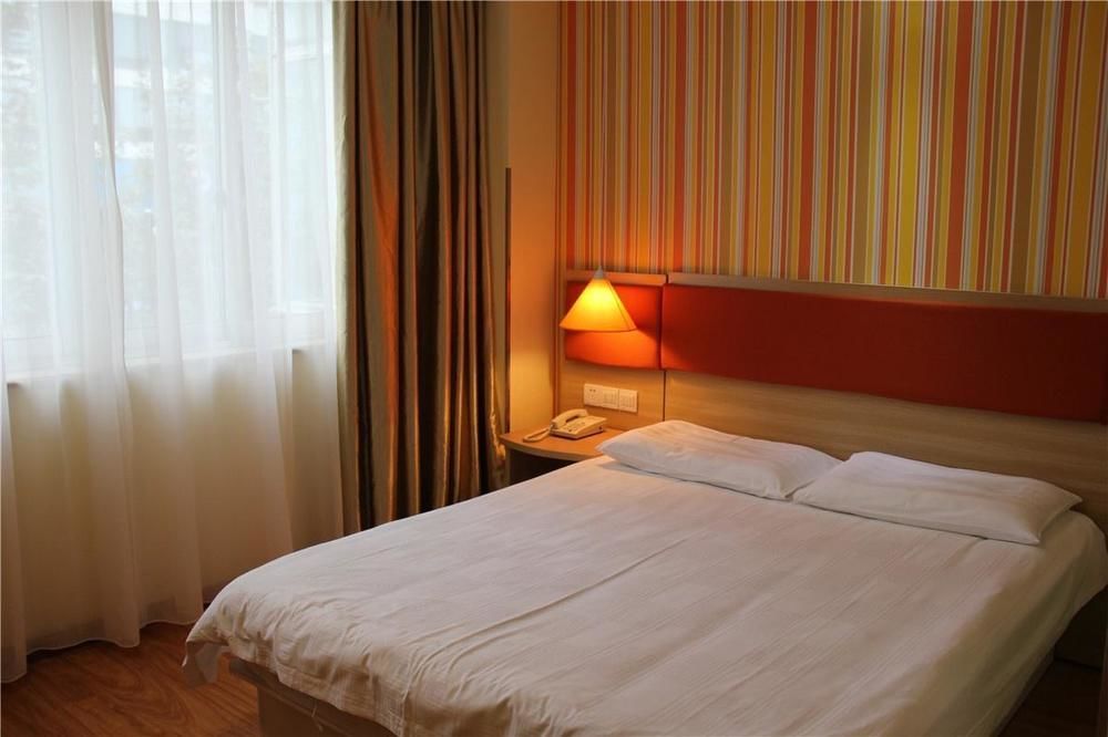 Home Inn Chengdu Kuanzhai Alley New City Square Extérieur photo