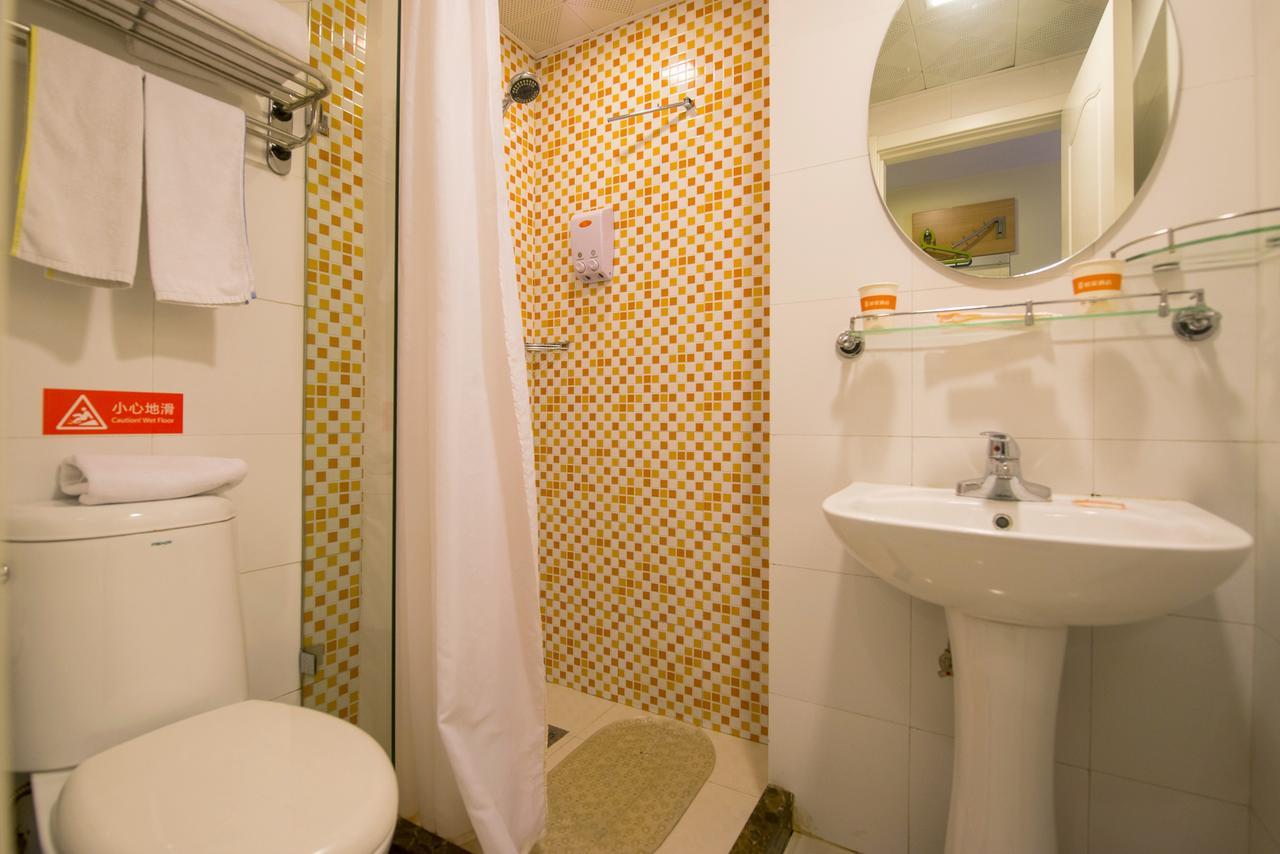 Home Inn Chengdu Kuanzhai Alley New City Square Extérieur photo