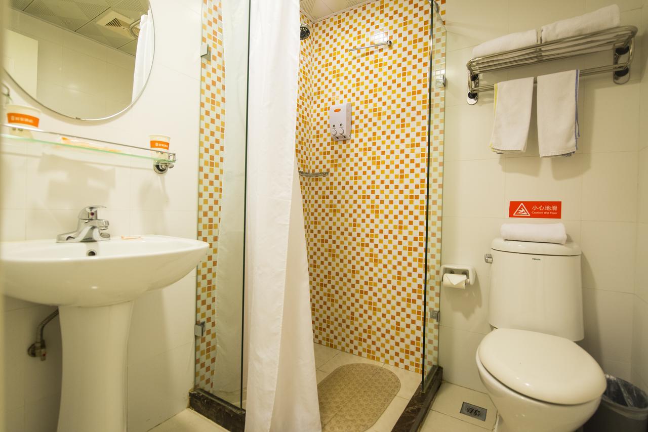 Home Inn Chengdu Kuanzhai Alley New City Square Extérieur photo