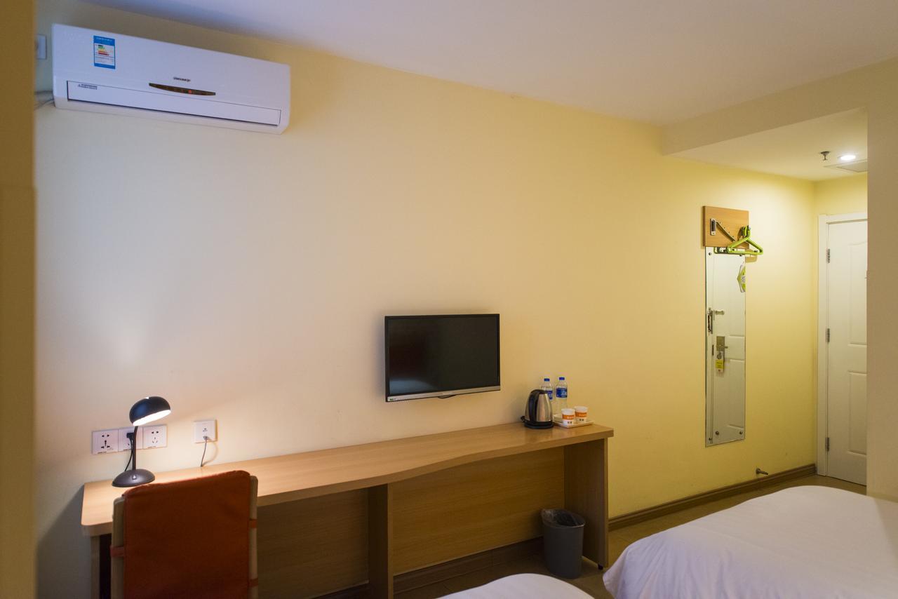 Home Inn Chengdu Kuanzhai Alley New City Square Extérieur photo